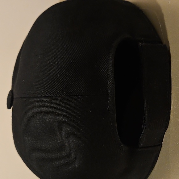 Givenchy Black and White Kids Logo Cap - Picture 3 of 4